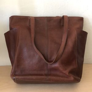 Duluth Trading Co. Lifetime Leather Tote bag